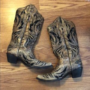 Coral Cowgirl Boots